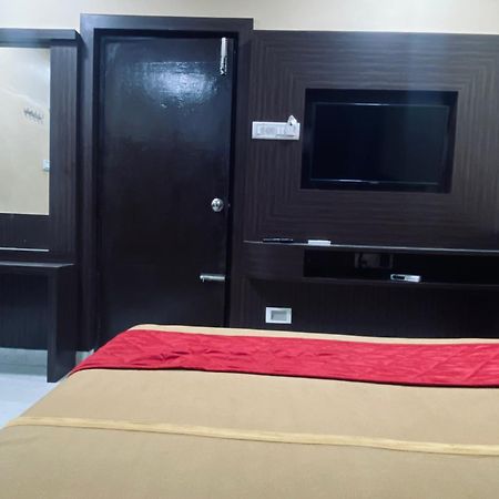 Hotel Gsr Residency Kanchipuram Esterno foto