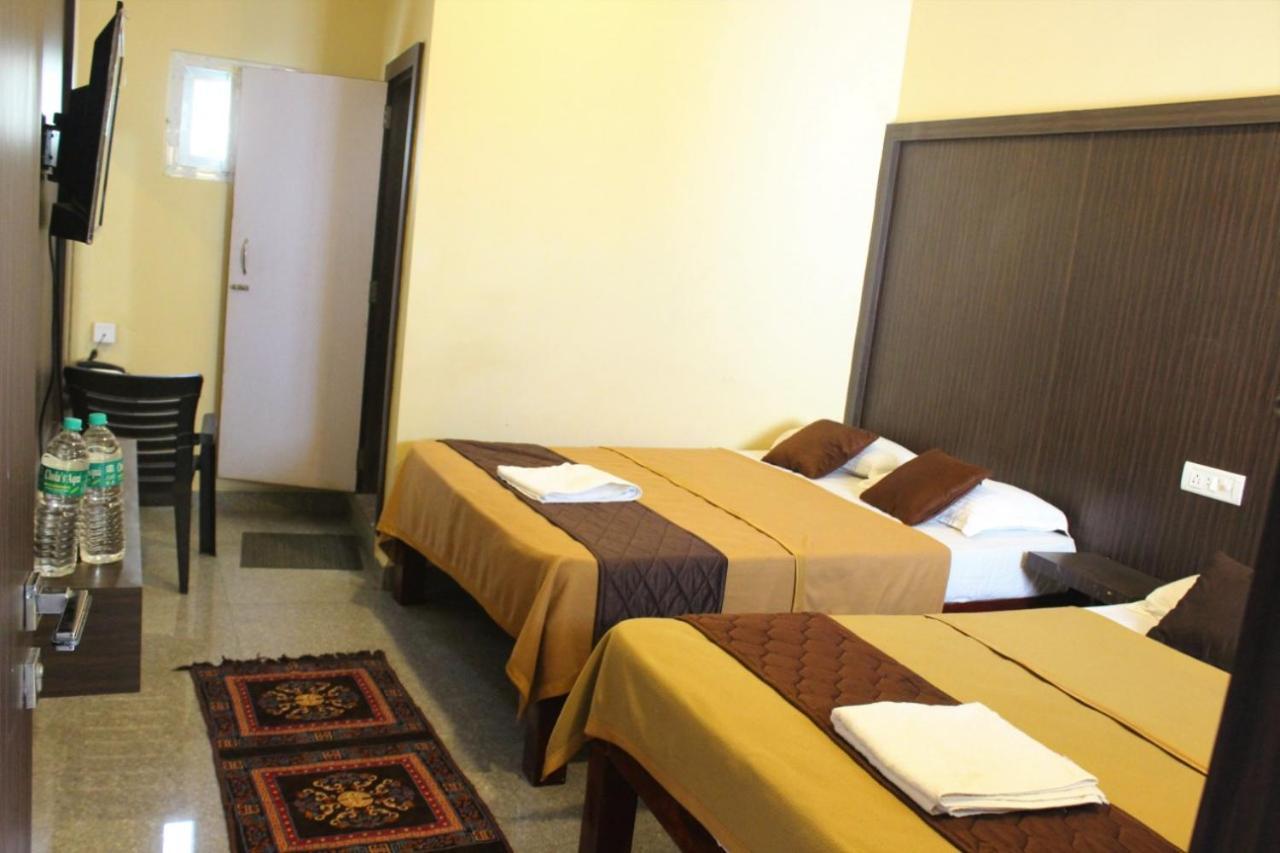 Hotel Gsr Residency Kanchipuram Esterno foto