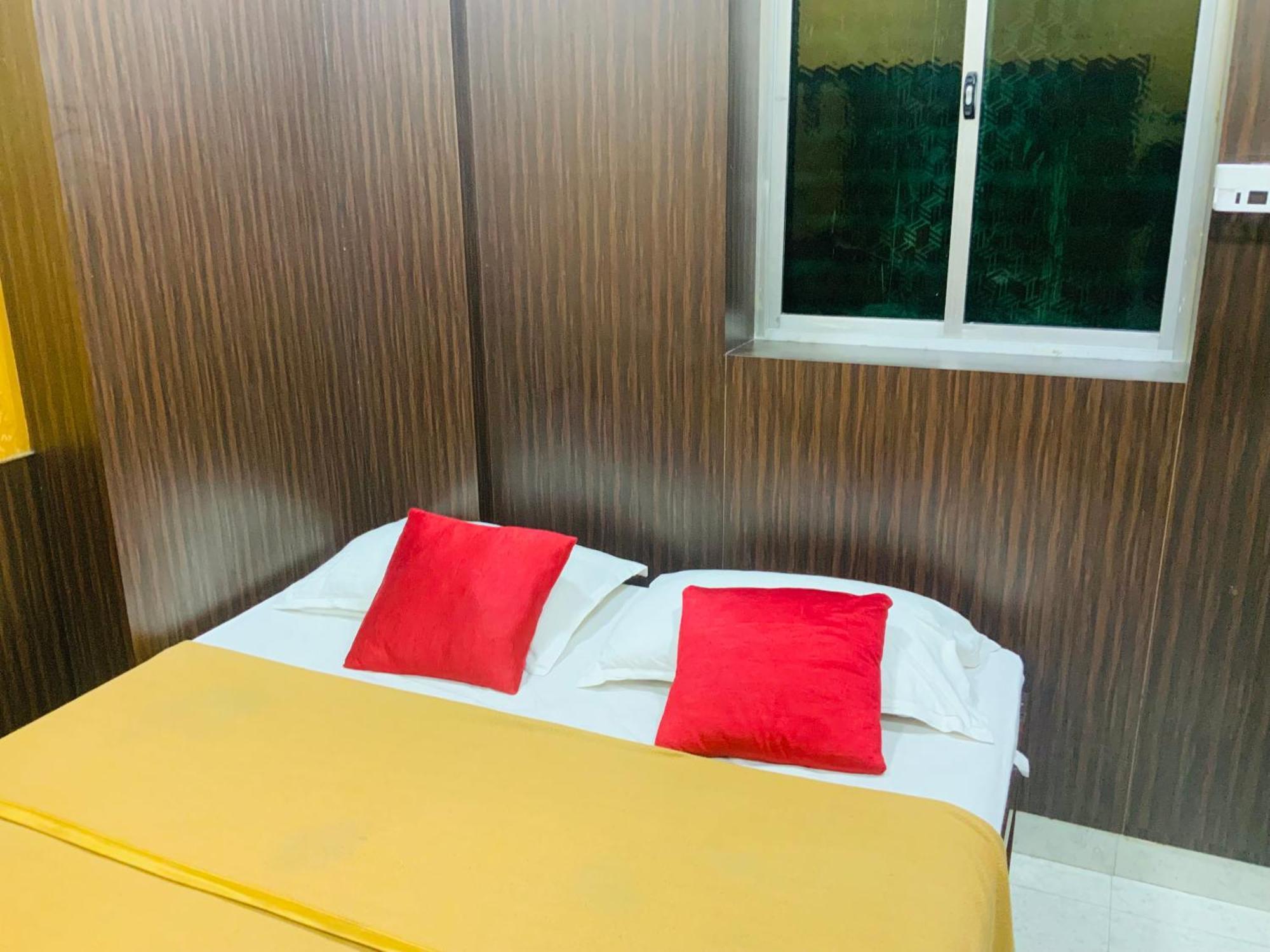 Hotel Gsr Residency Kanchipuram Esterno foto